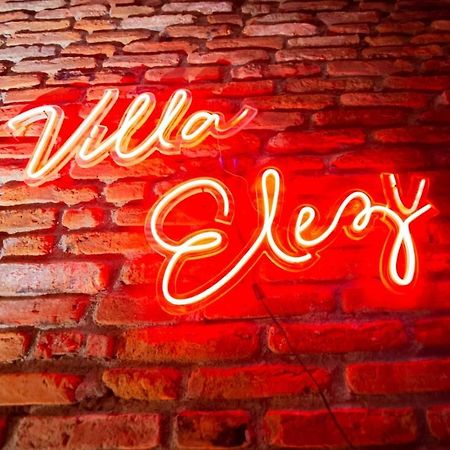 Villa Elezi Корча Екстер'єр фото
